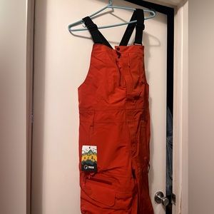 TREW Gear, Chariot Bib Classic, Sandstone Red, Large, Regular, 32.5”